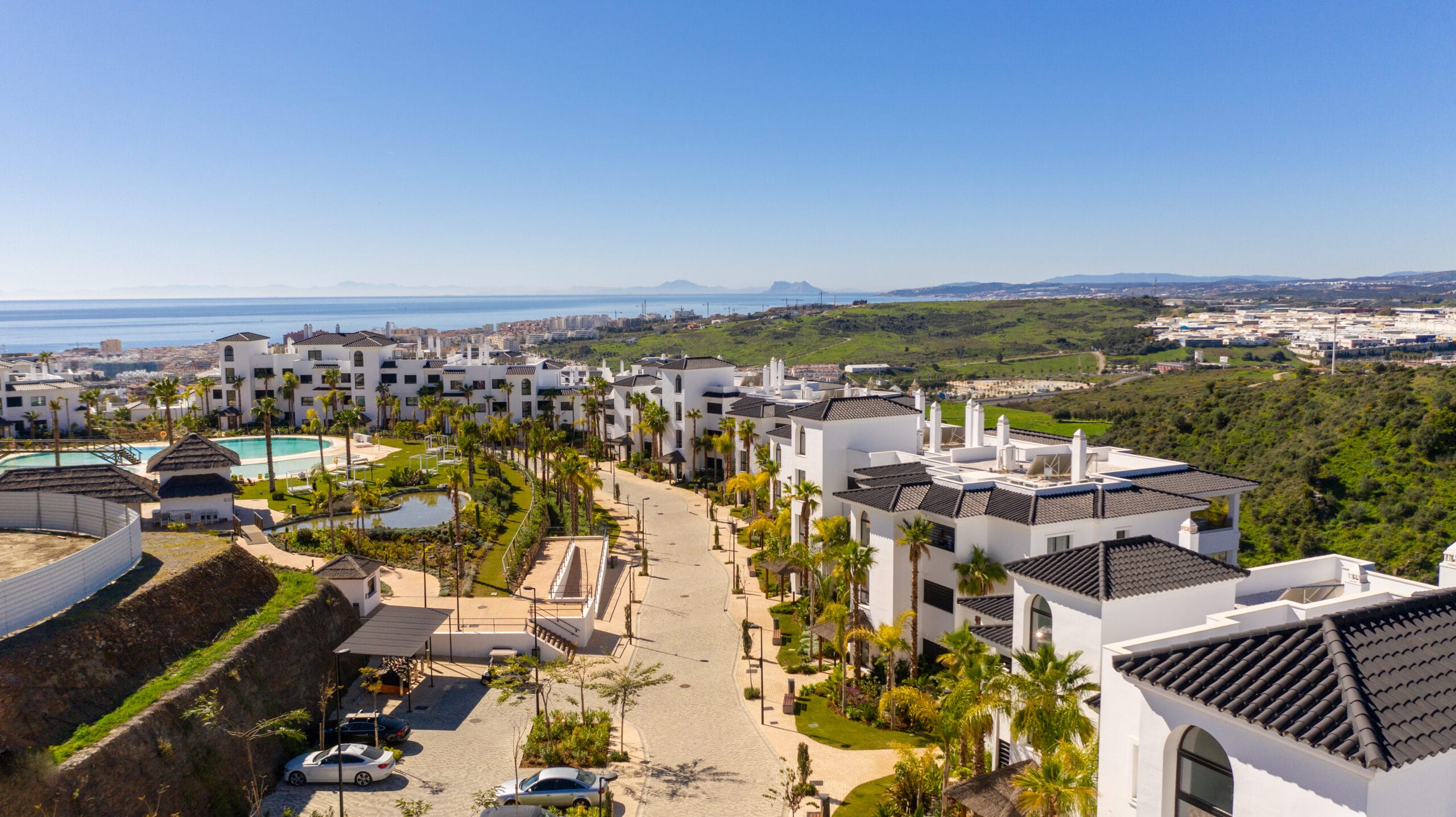 MIRADOR DE ESTEPONA HILLS – Estepona (KEY-READY & UNDER CONSTRUCTION)